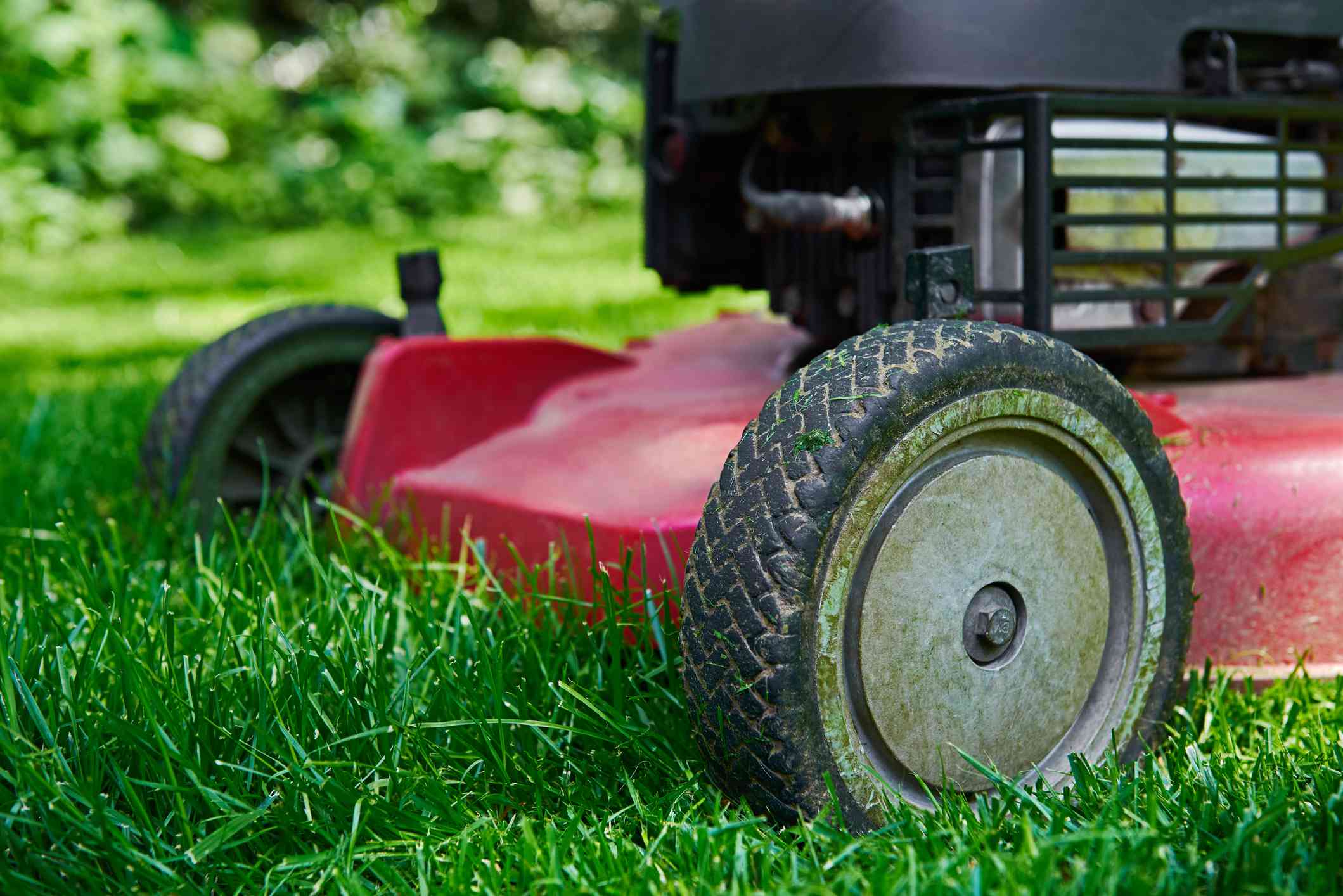 Can i put larger wheels on lawnmower?